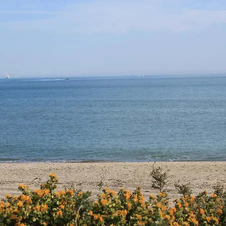 Front De 12 Personnes Hotel 3*